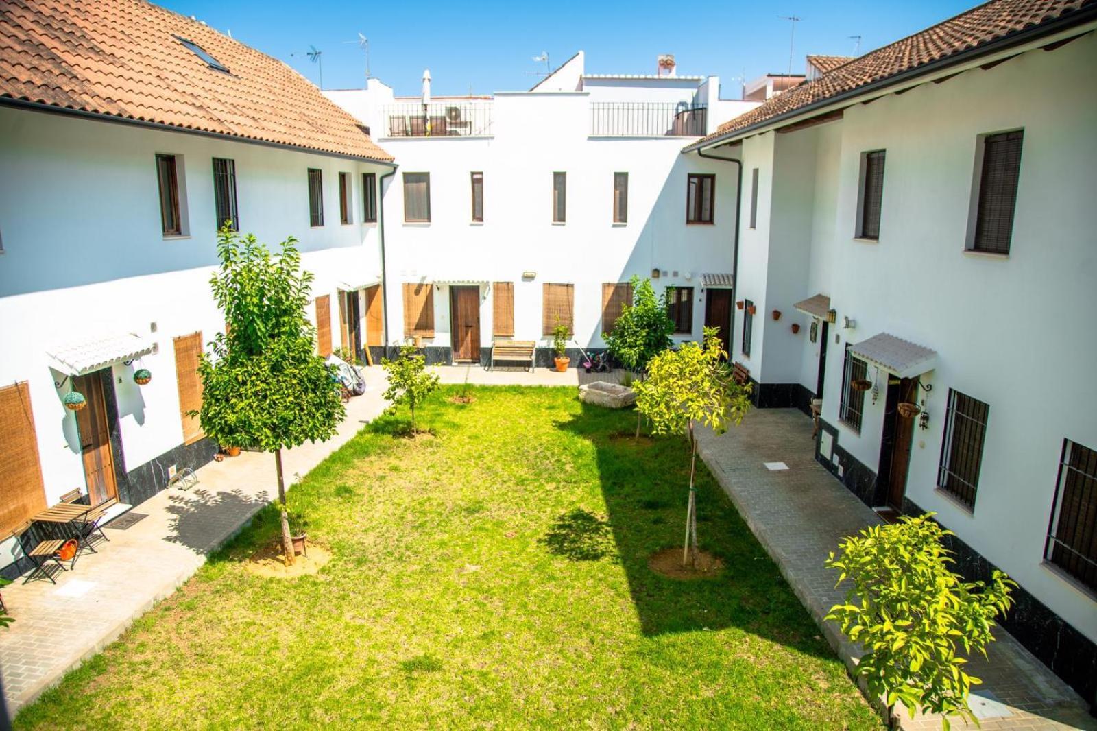 Patios De San Lorenzo Con Parking Holiday home Cordoba