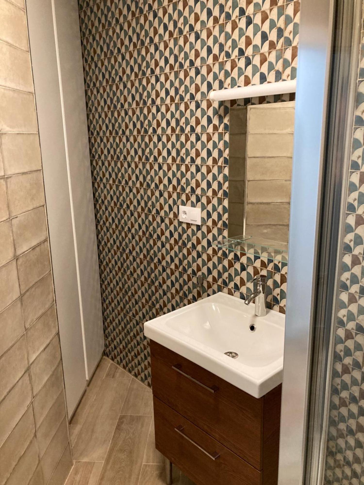 Eduardo Dato 9 * Cordoba