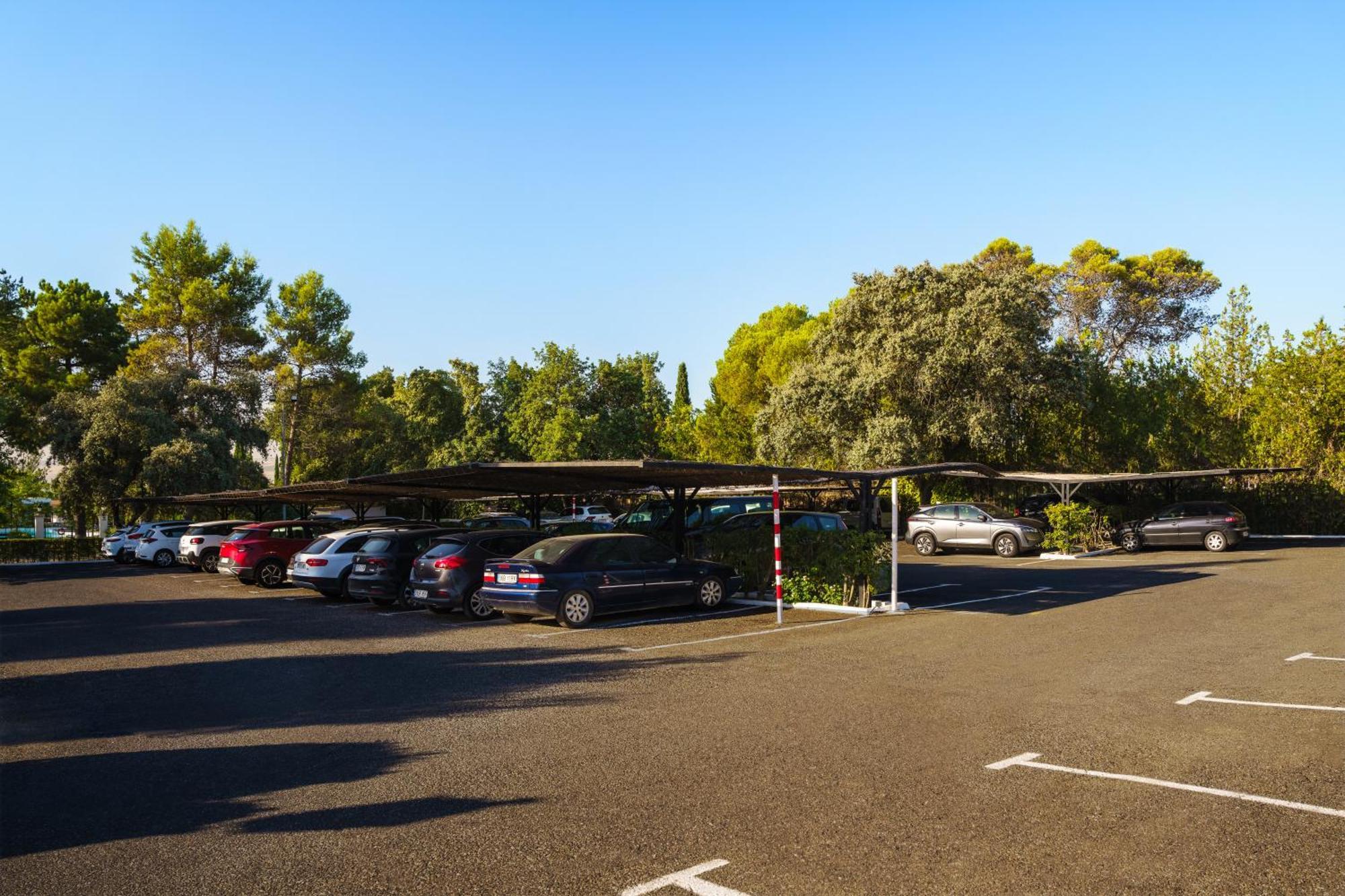 Crisol Jardines De 4* Cordoba