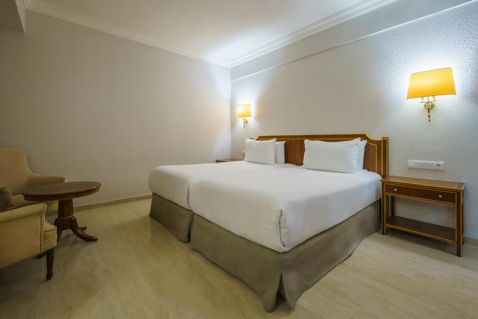 Crisol Jardines De Hotel 4*