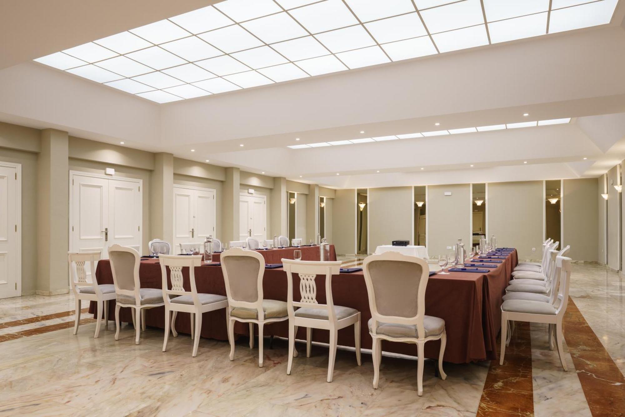 Hotel Crisol Jardines De Cordoba
