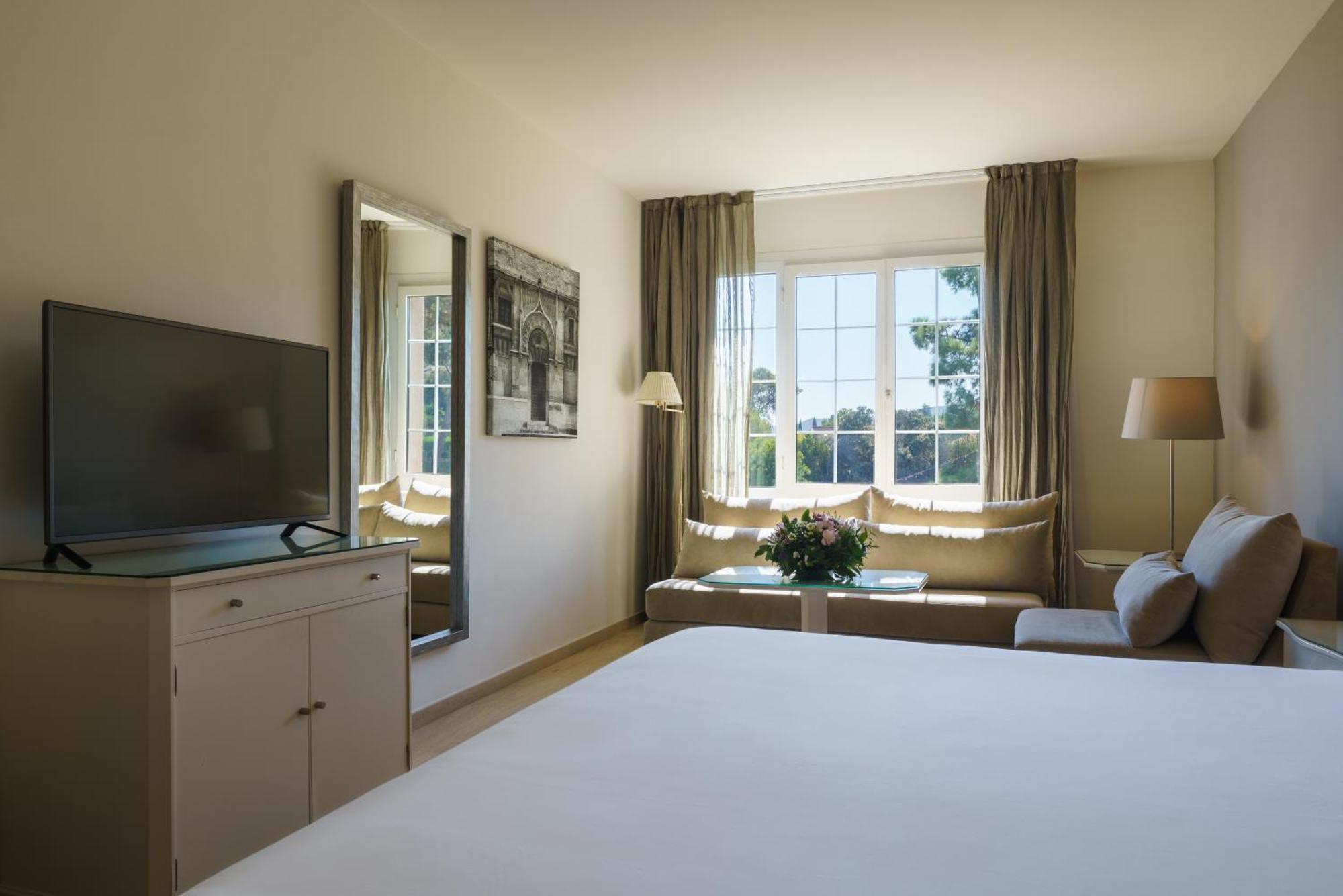 Crisol Jardines De Hotel 4*