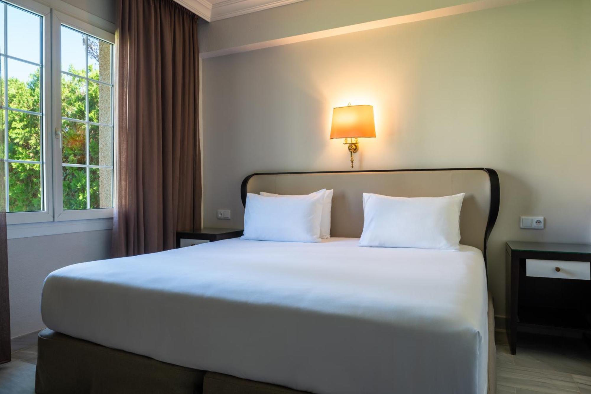 Hotel Crisol Jardines De Cordoba