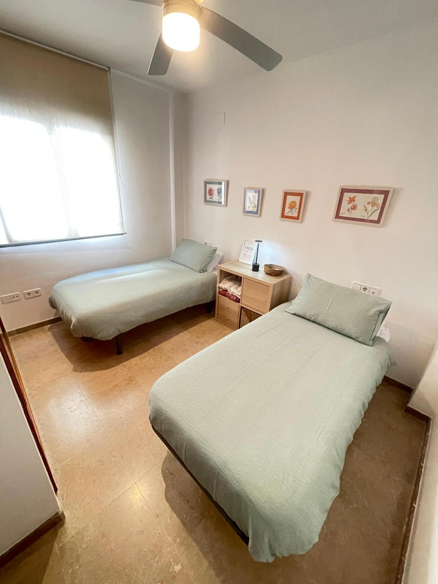 Azahar Centre & Parking Apartment