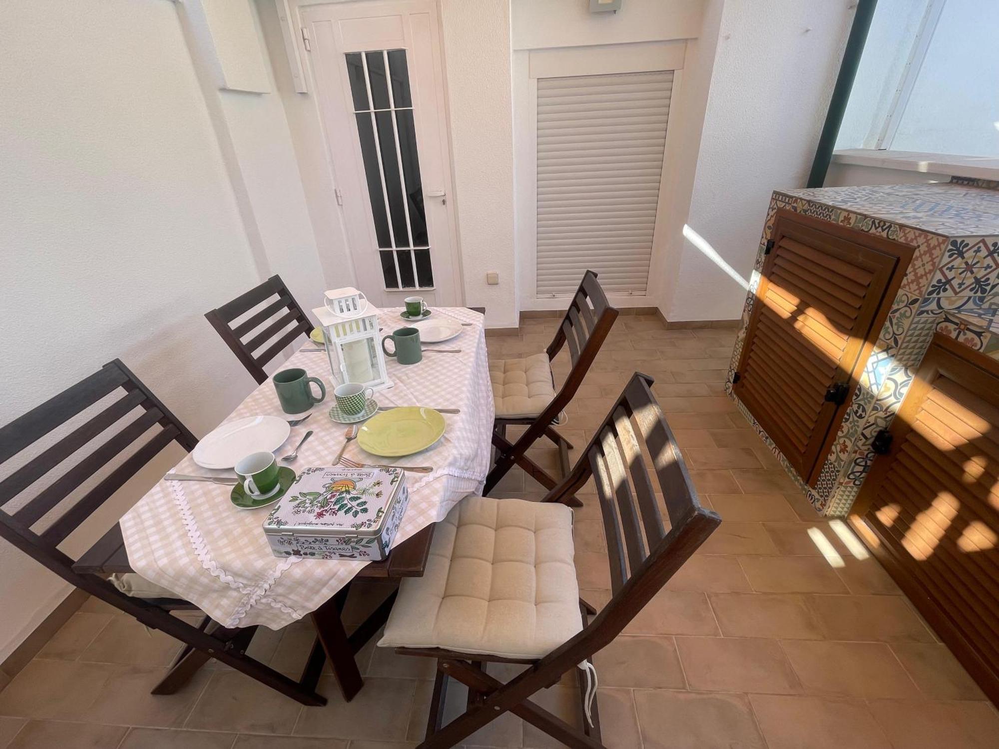 Azahar Centre & Parking Apartment