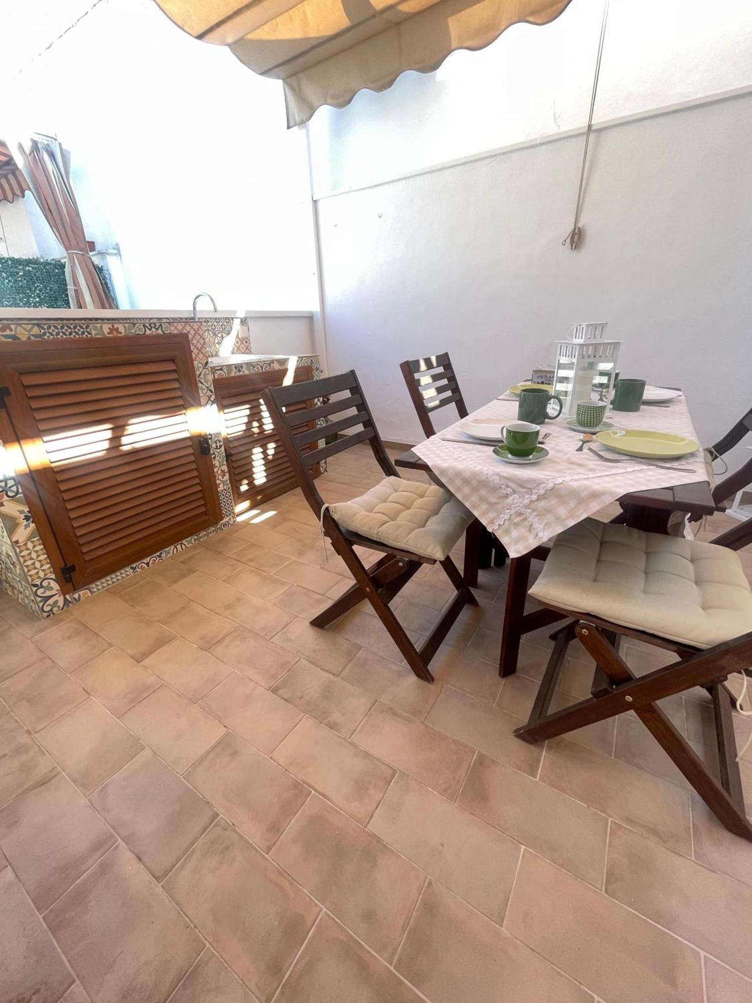 Azahar Centre & Parking Cordoba