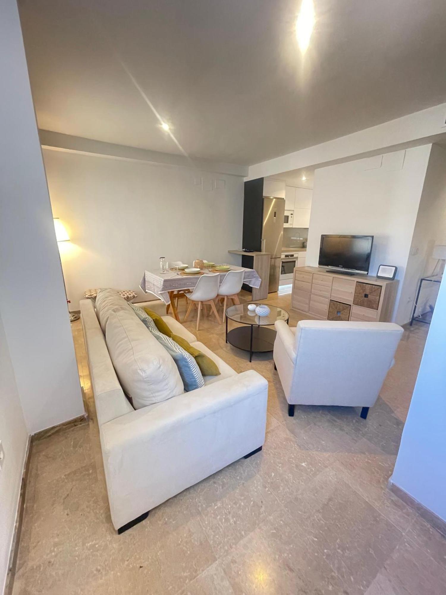 Azahar Centre & Parking Cordoba