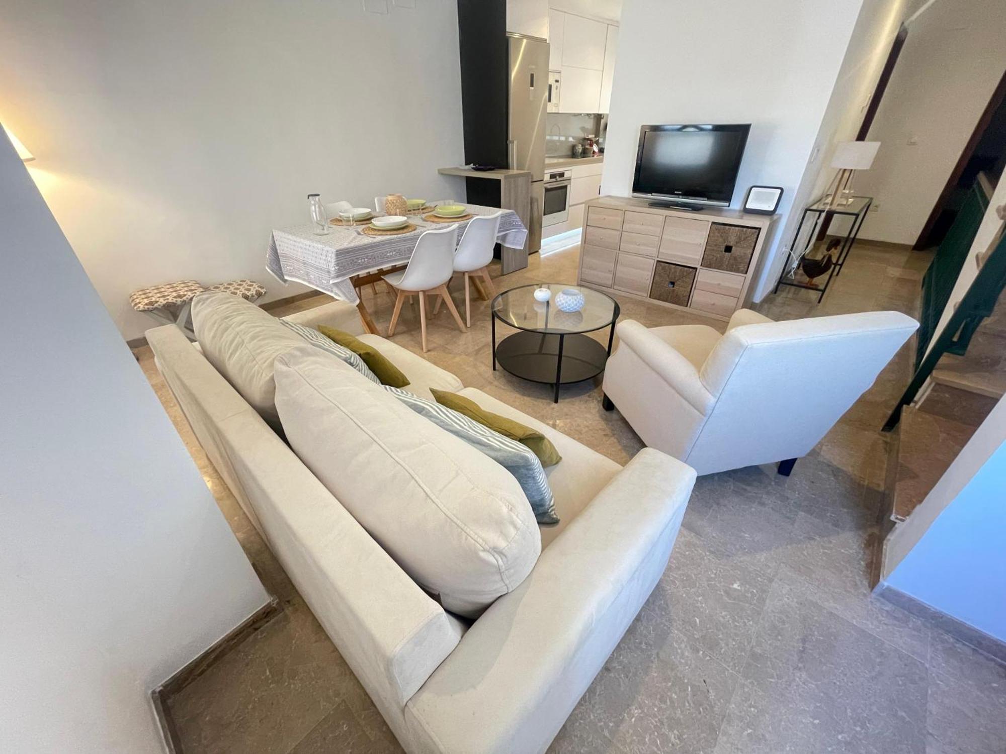 Azahar Centre & Parking Apartment