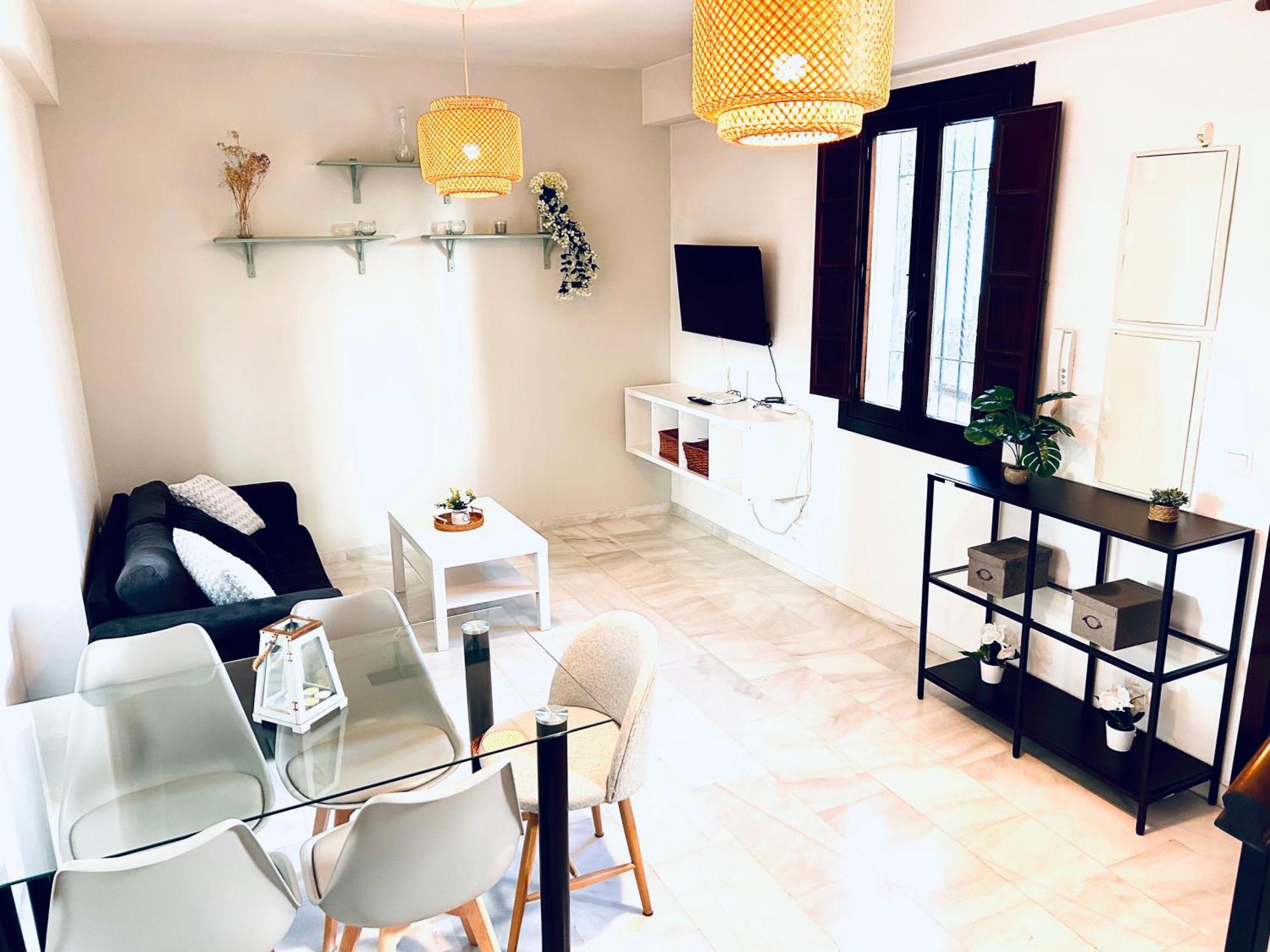 Patios De San Lorenzo Con Parking Holiday home Cordoba