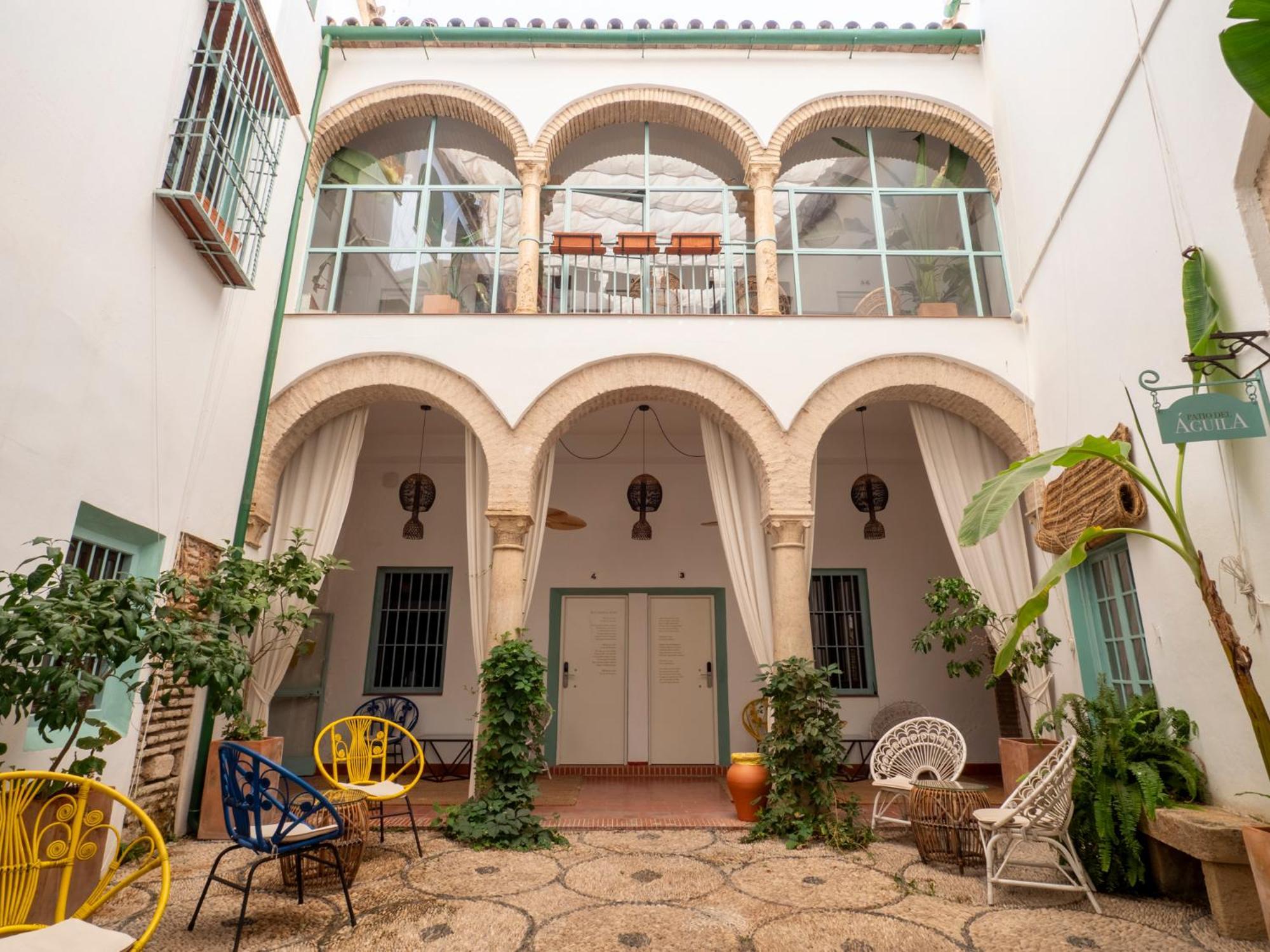 Bhost - Palacete Del Aguila