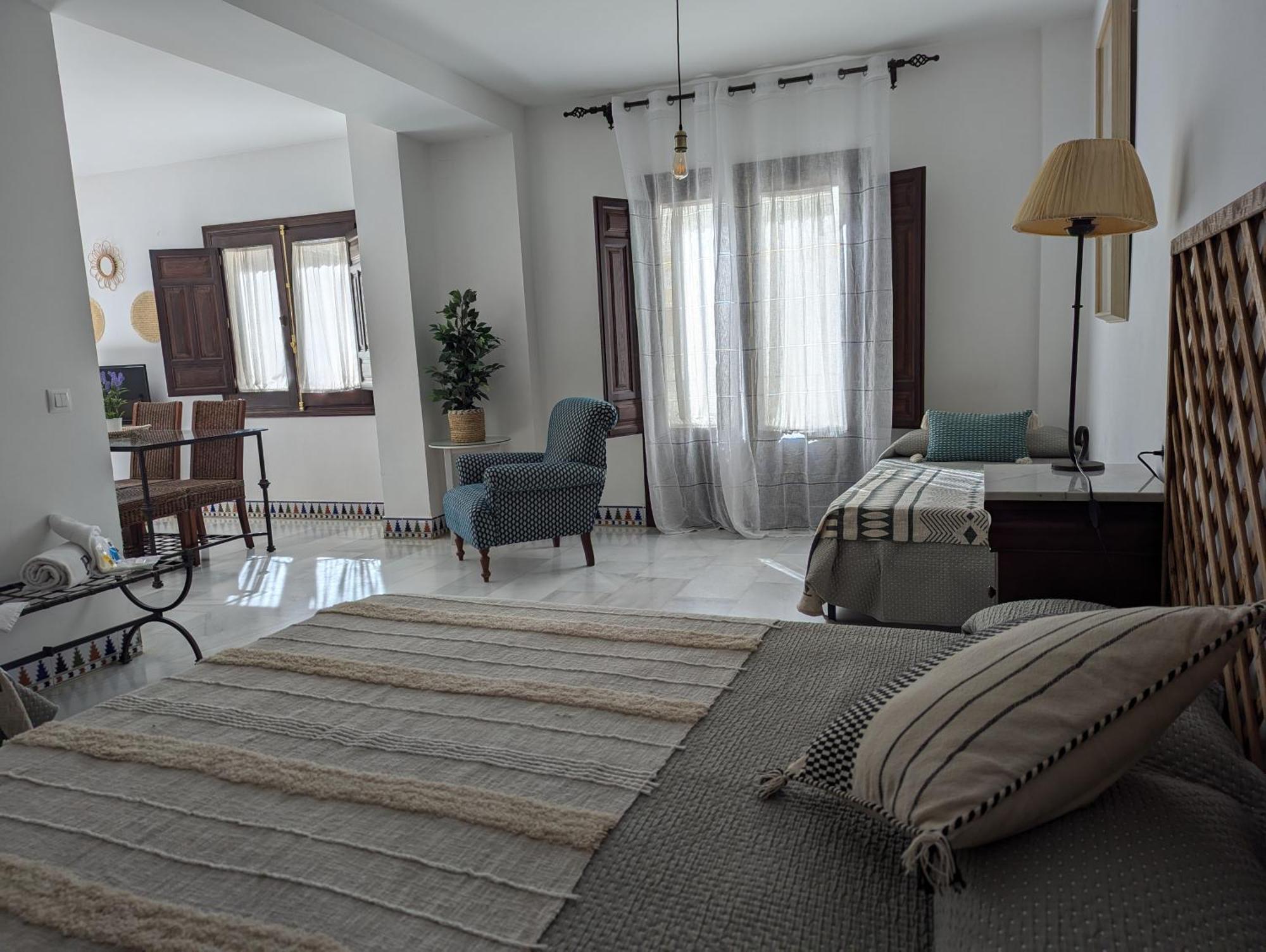 Apartment Plaza *