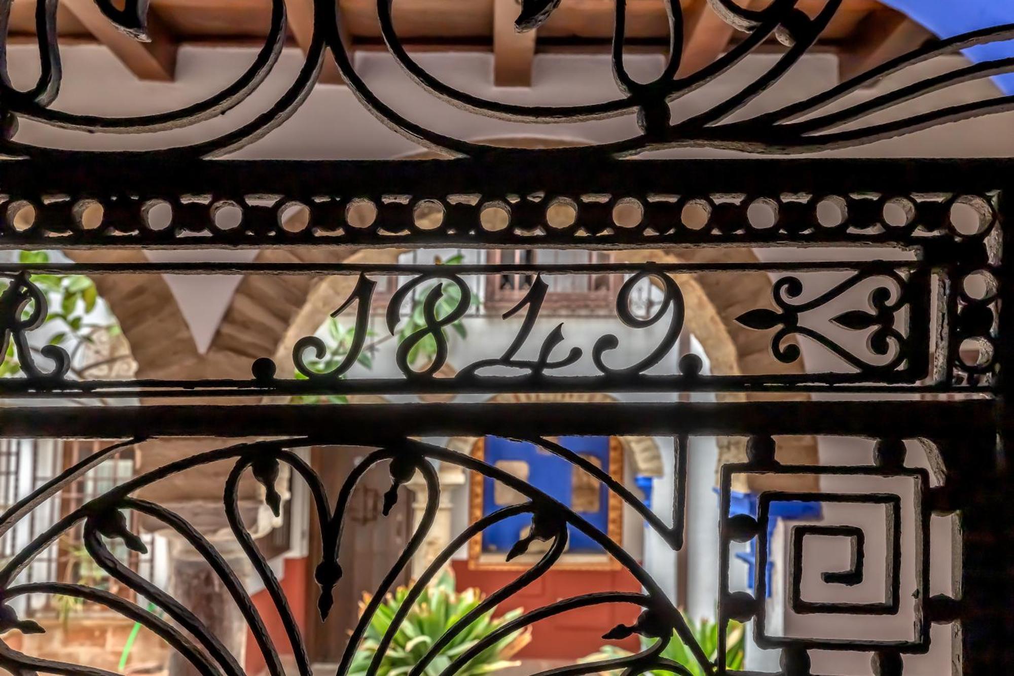 El Capricho De 1849 & Parking Córdoba