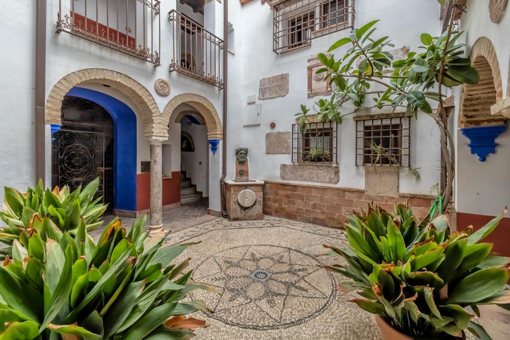 El Capricho De 1849 & Parking *