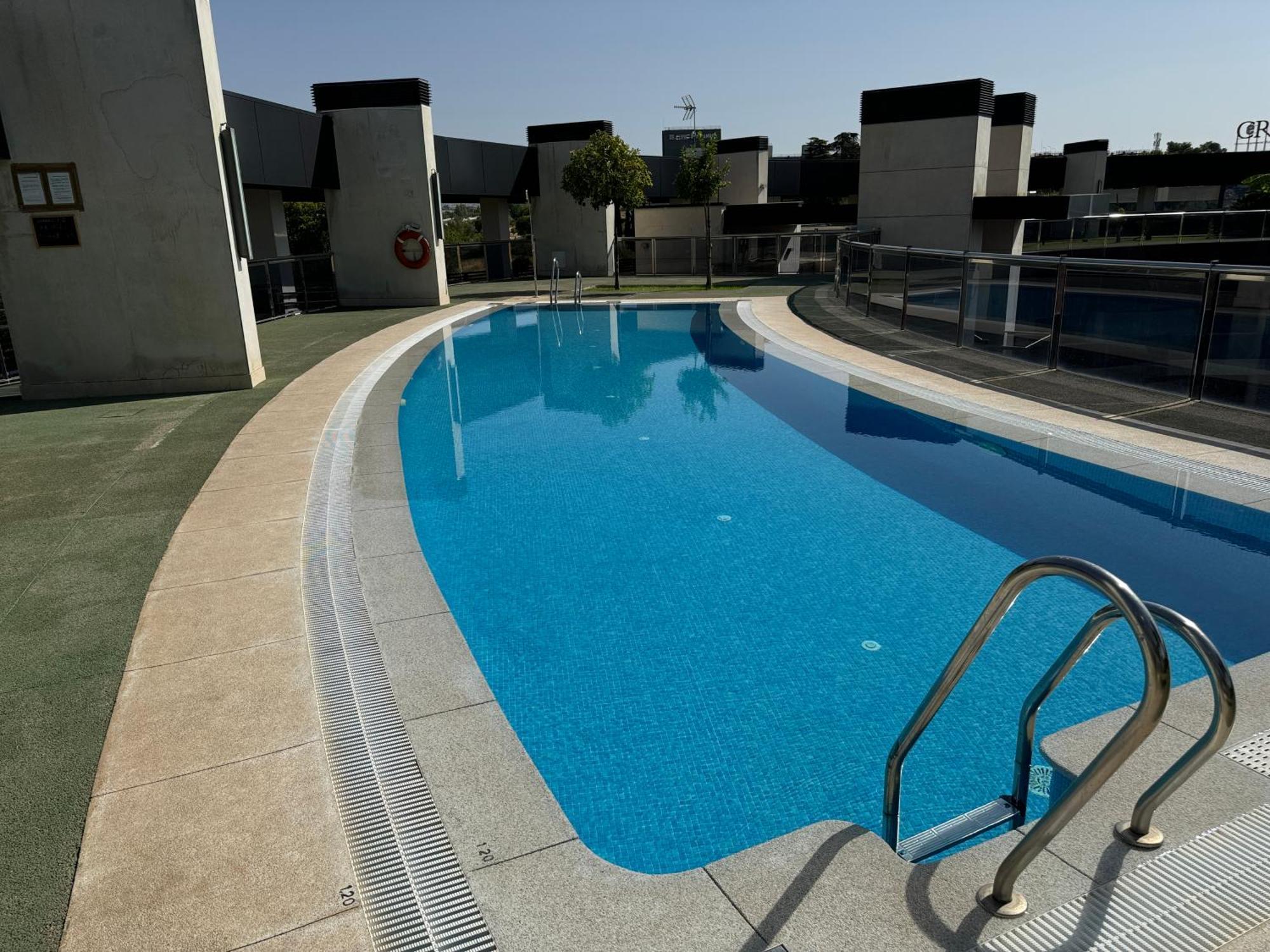 Cotur 327 Parking Gratuito *