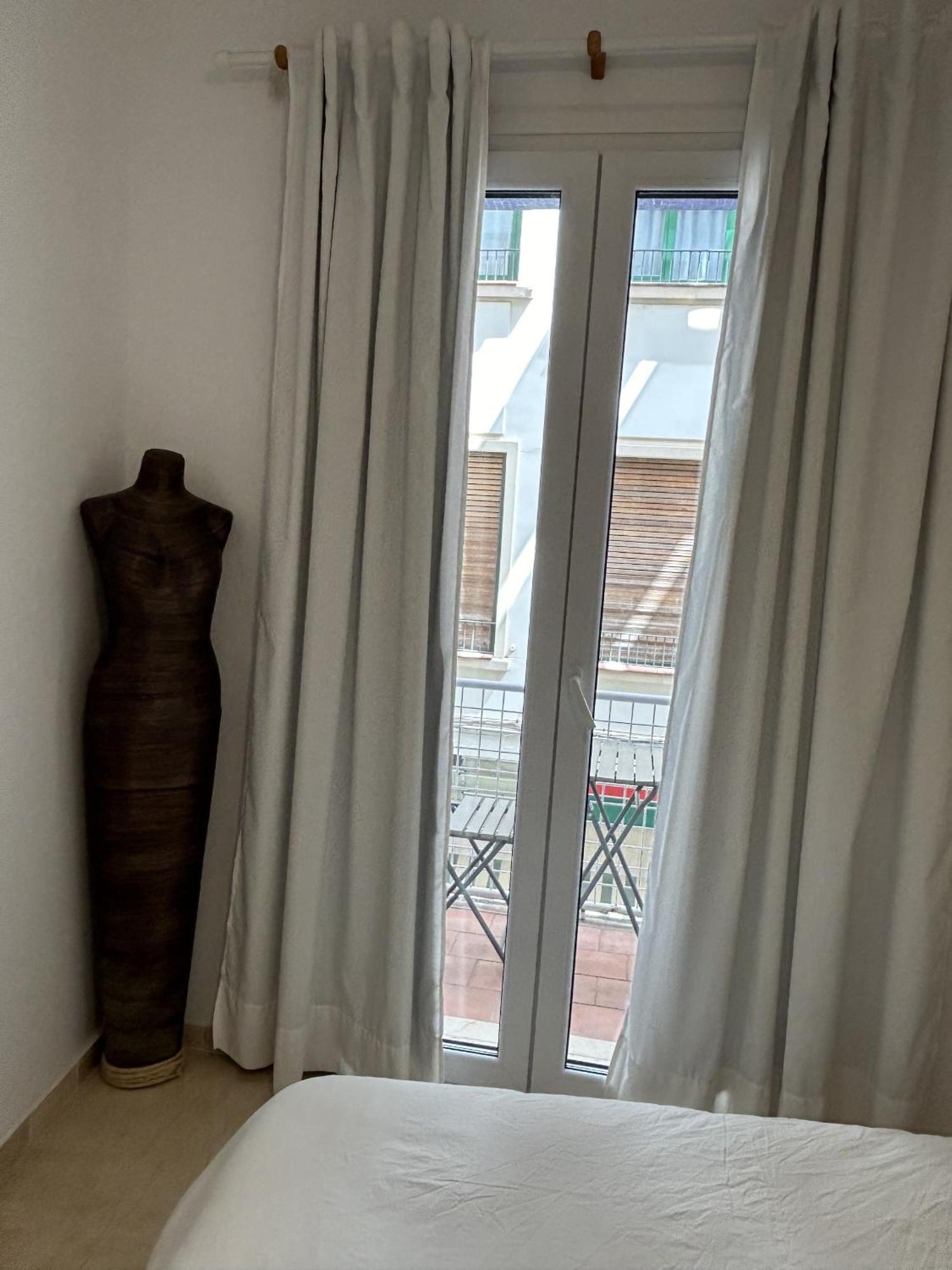 At Manuel De Sandoval Apartment