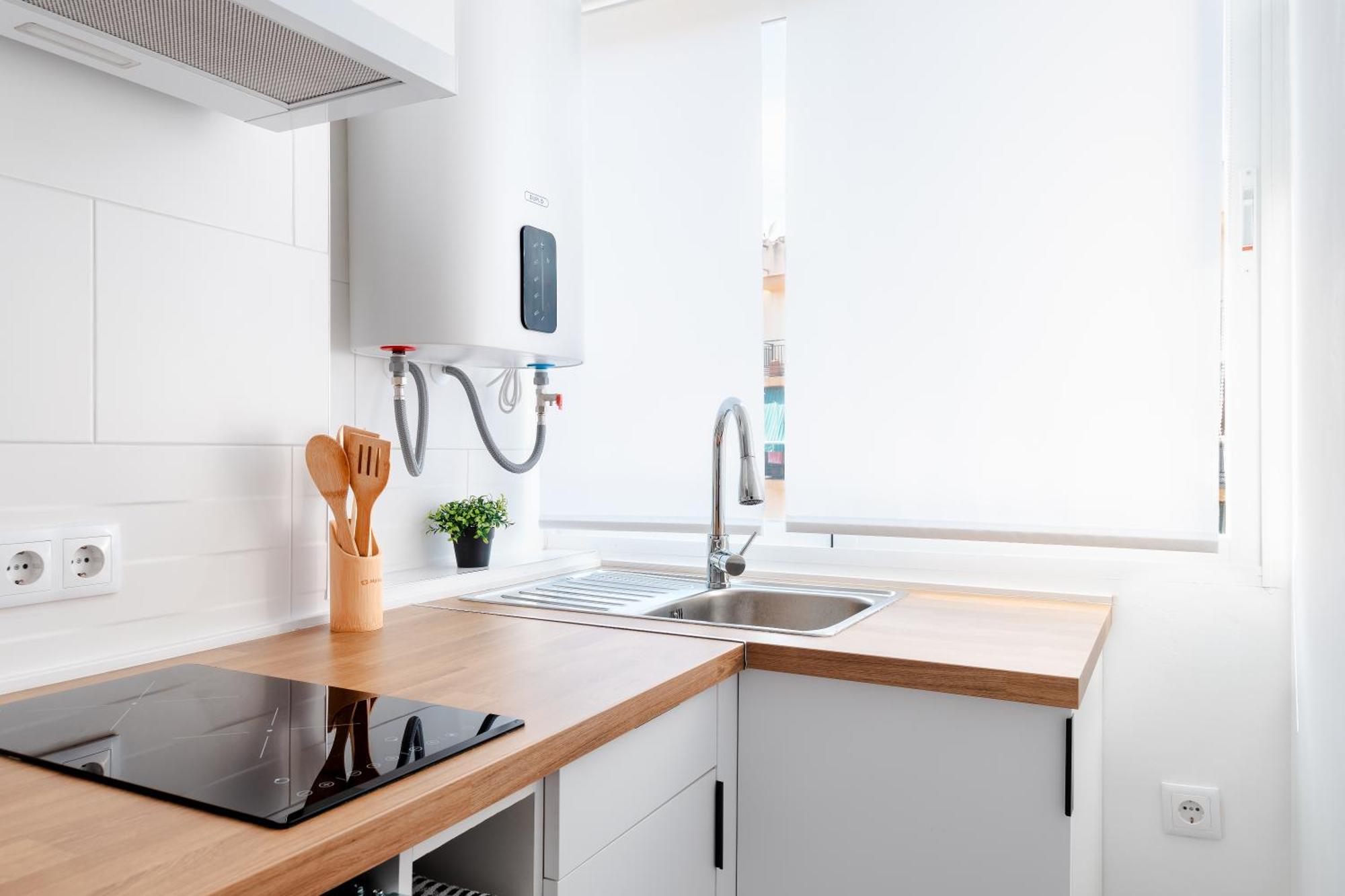 Apartamento Reformado Y Muy Tranquilo Junto A Puente Romano, 3hab, Aire Acondicionado Y Wifi