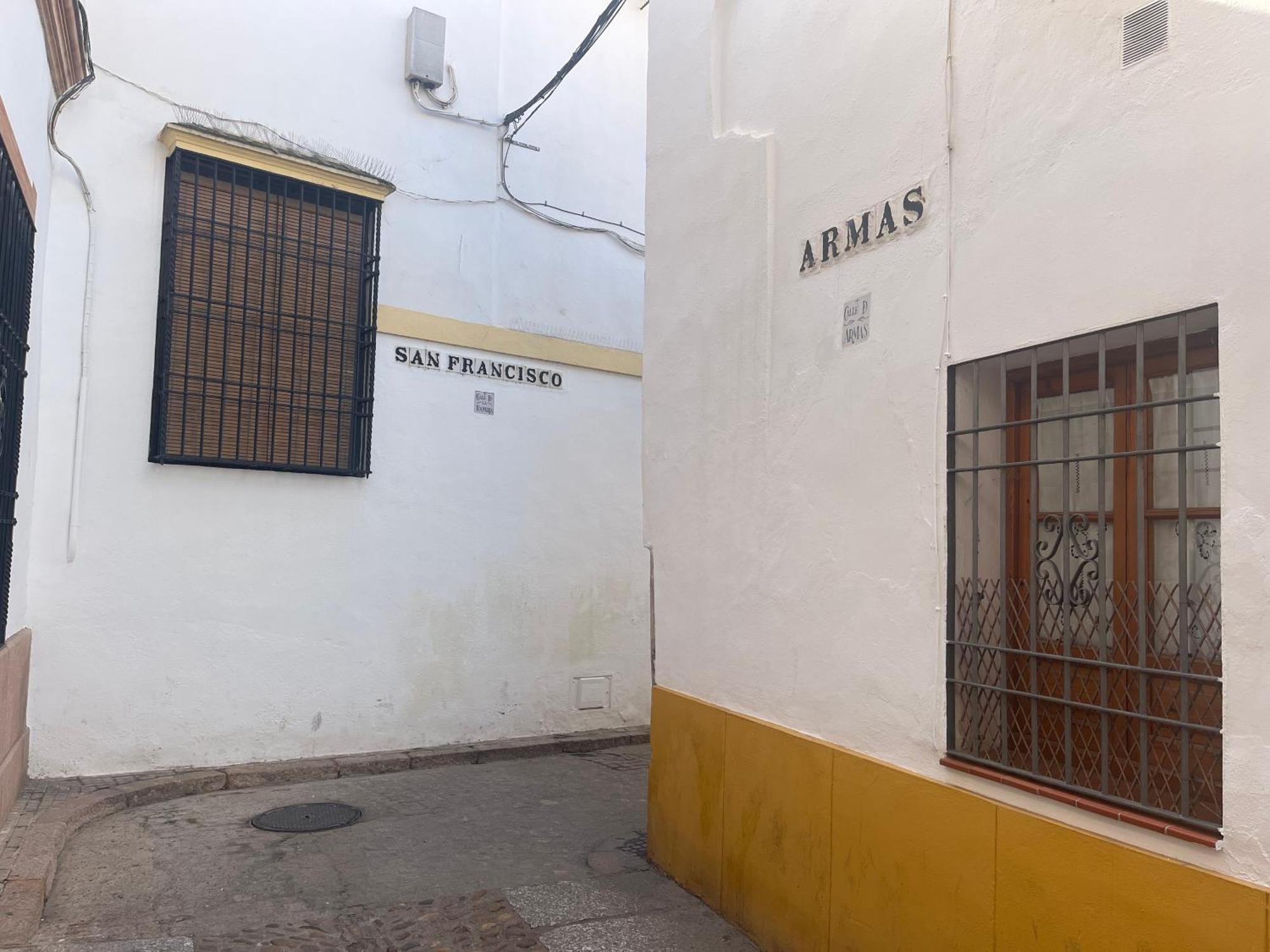 Armas 23