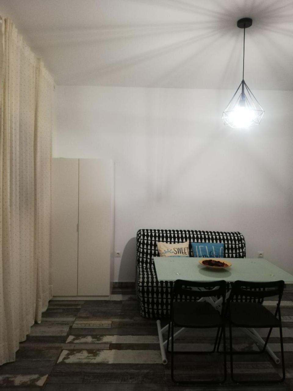 Modernos En Ciudad Jardin Apartment *