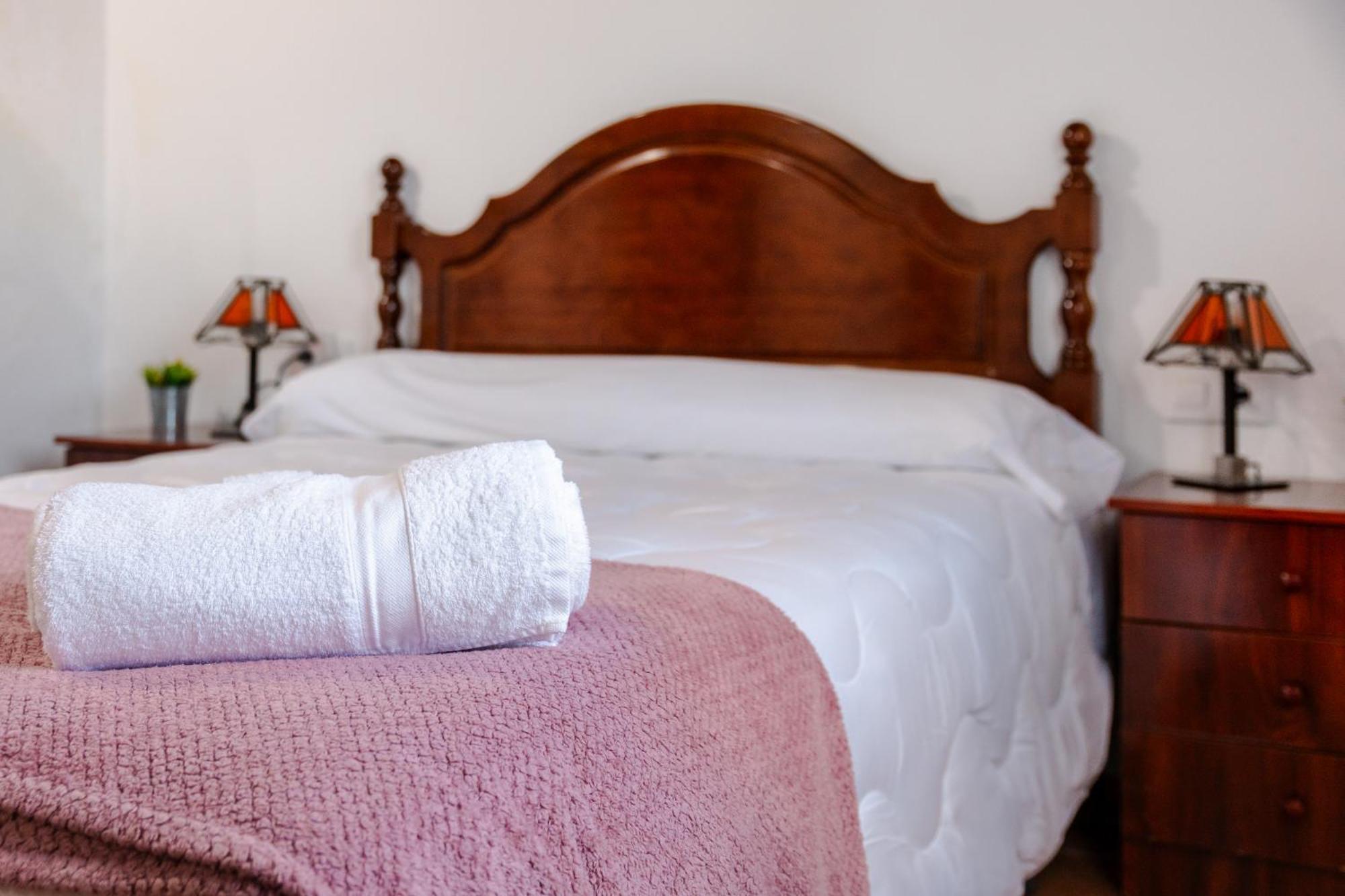 Сasa de vacaciones Con Piscina, Barbacoa, Aire Acondicionado, Wifi De Alta Velocidad, Cocina Exterior Y Parking