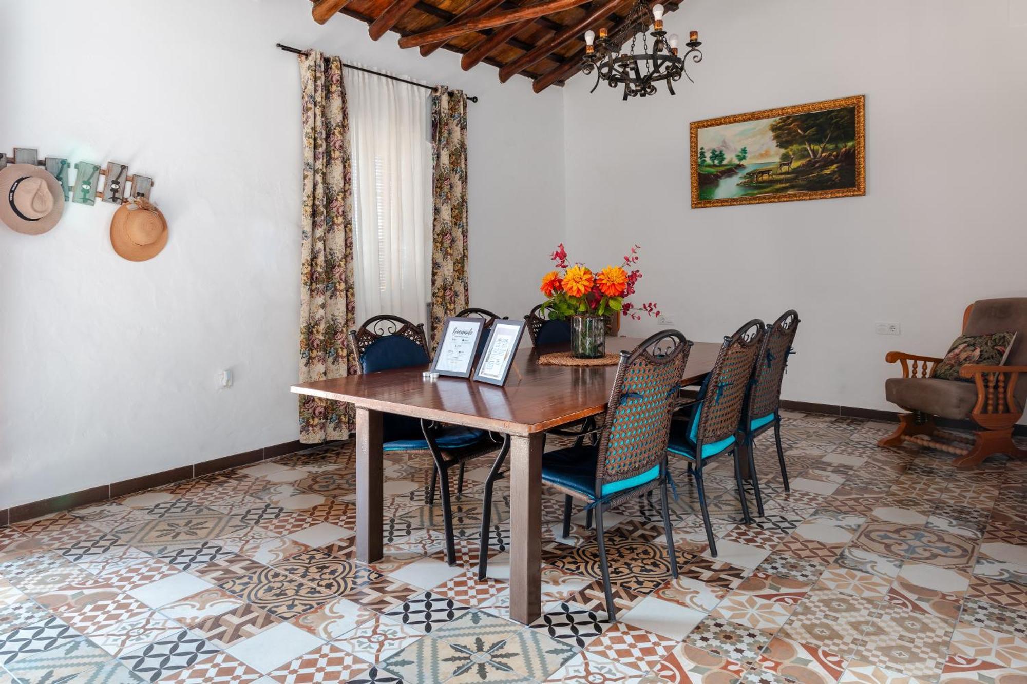 Con Piscina, Barbacoa, Aire Acondicionado, Wifi De Alta Velocidad, Cocina Exterior Y Parking