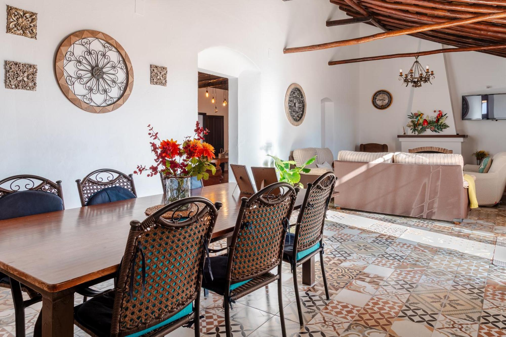 Con Piscina, Barbacoa, Aire Acondicionado, Wifi De Alta Velocidad, Cocina Exterior Y Parking * Córdoba