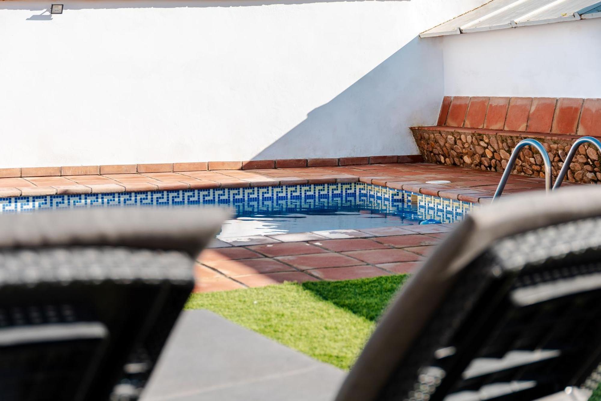 Сasa de vacaciones Con Piscina, Barbacoa, Aire Acondicionado, Wifi De Alta Velocidad, Cocina Exterior Y Parking *