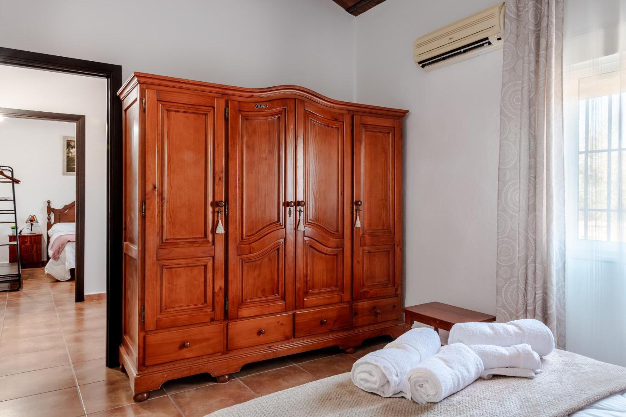 Сasa de vacaciones Con Piscina, Barbacoa, Aire Acondicionado, Wifi De Alta Velocidad, Cocina Exterior Y Parking