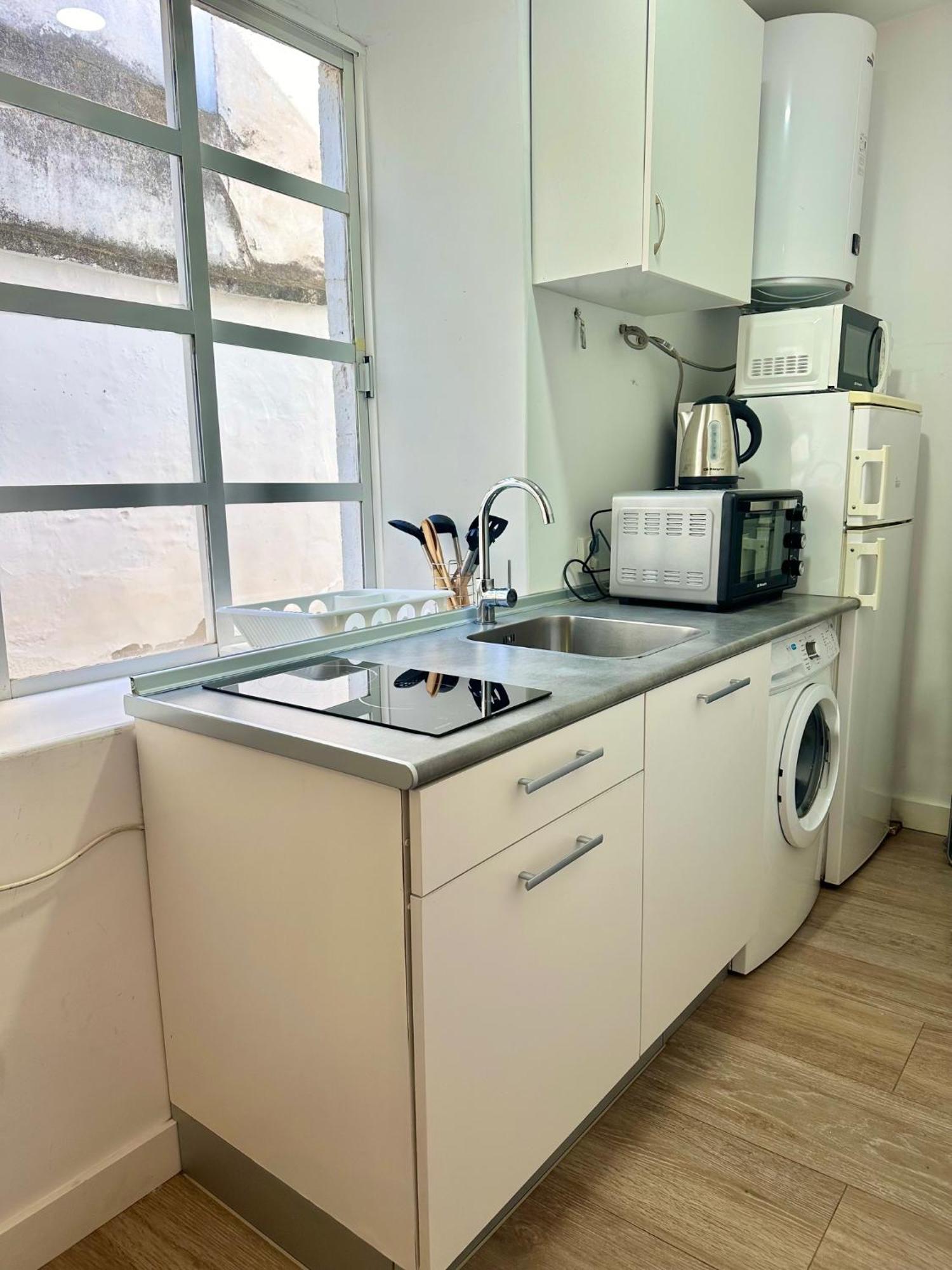 Apartamento De Estilo Tradicional Cordobés En Plaza De La Corredera