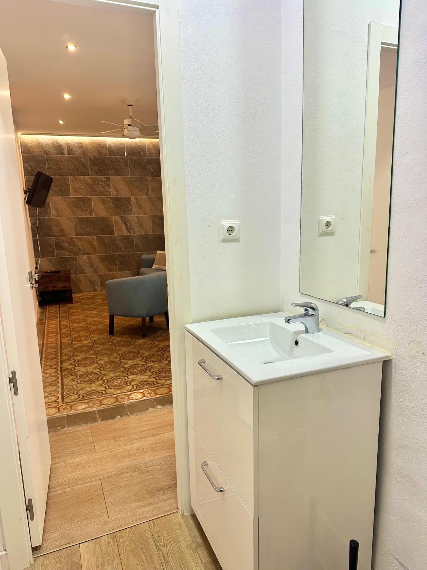 De Estilo Tradicional Cordobés En Plaza De La Corredera Apartamento
