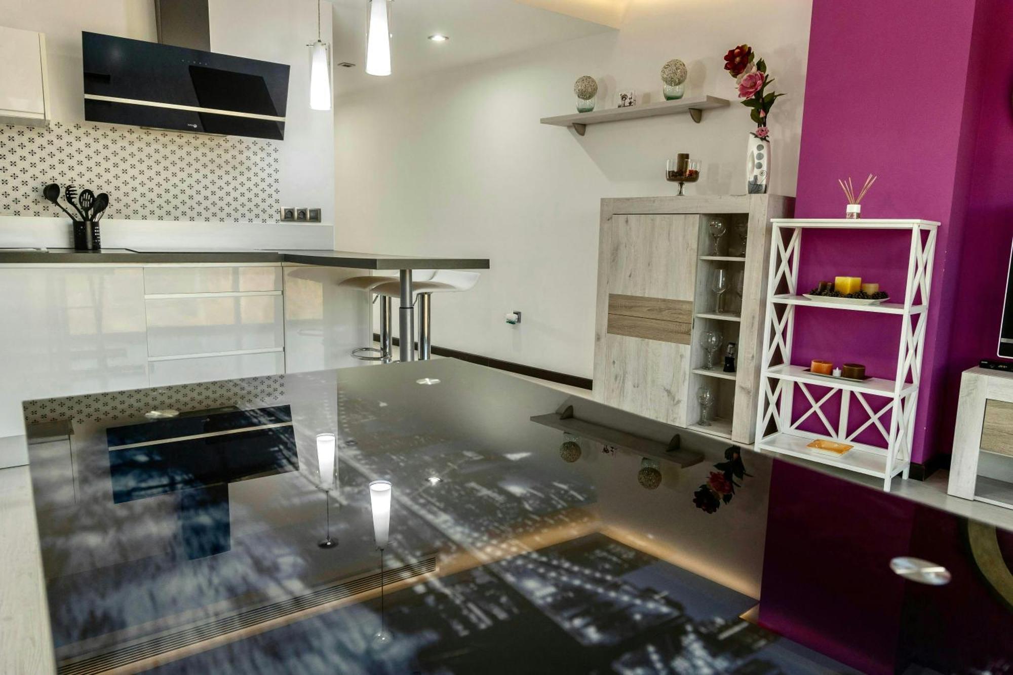 Apartamento Paises Balticos Con Parking Gratis *