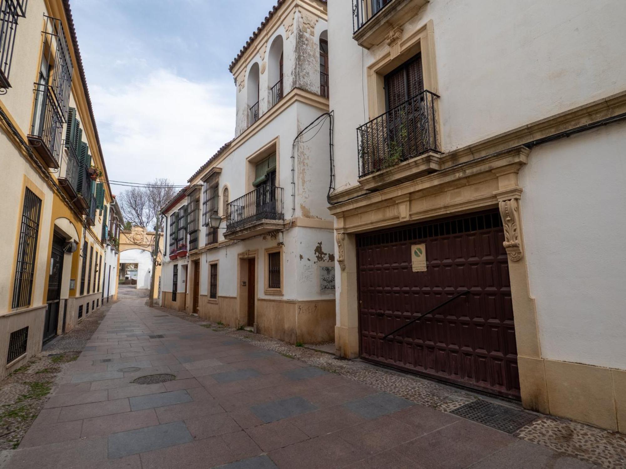 Bhost - Super Lopez Apartment
