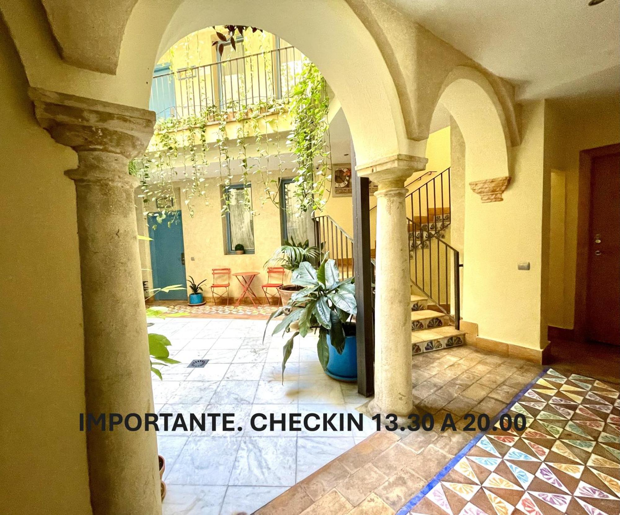 Hotel Conde De Cardenas 2*