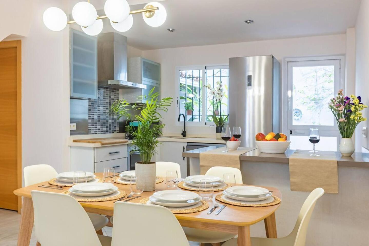 Casa Centrica Luminosa Con Solarium Y Barbacoa *