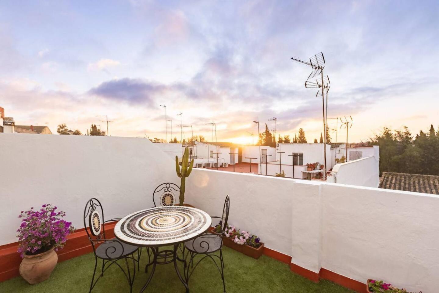 Casa Centrica Luminosa Con Solarium Y Barbacoa Chalet *