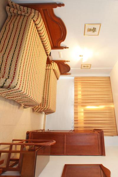 El Cisne Hotel 2*
