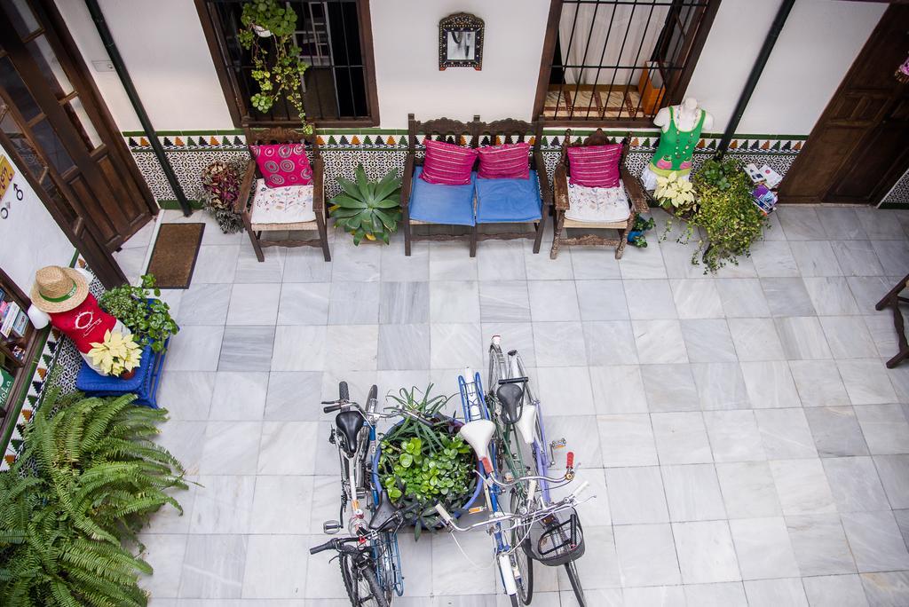 Backpacker Al-katre Bed and breakfast