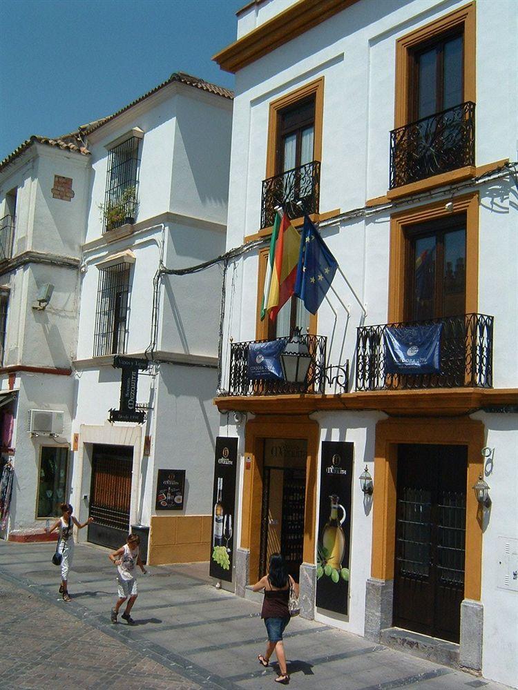 Marisa Hotel 2*