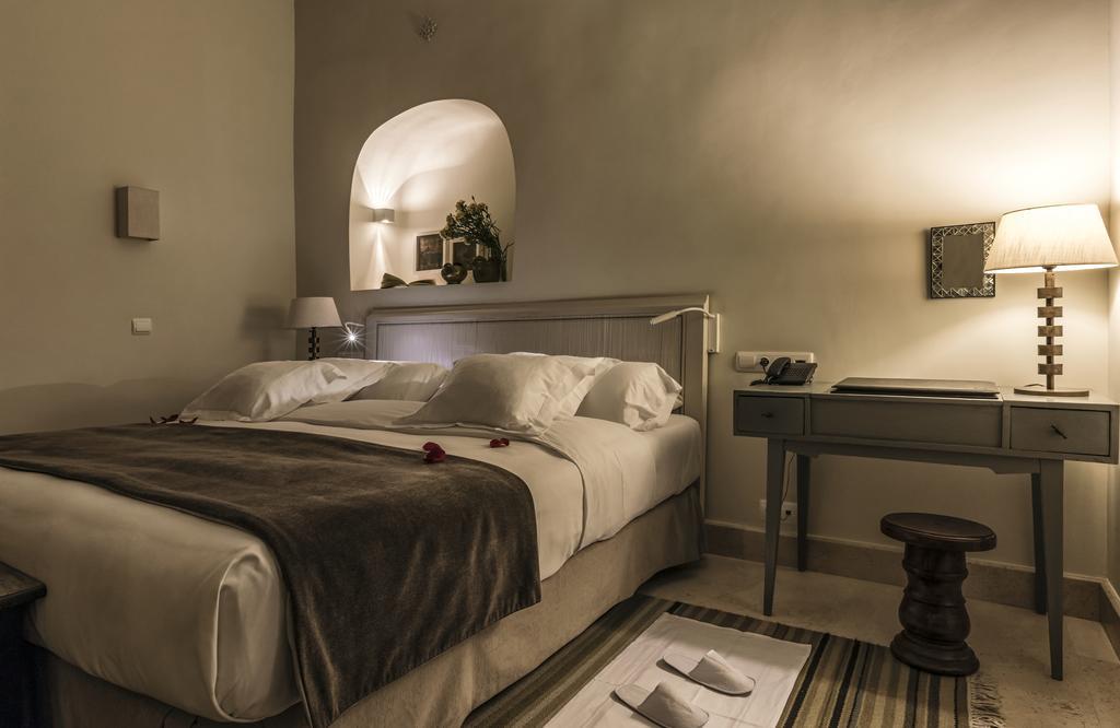 Hotel Balcón De 4*