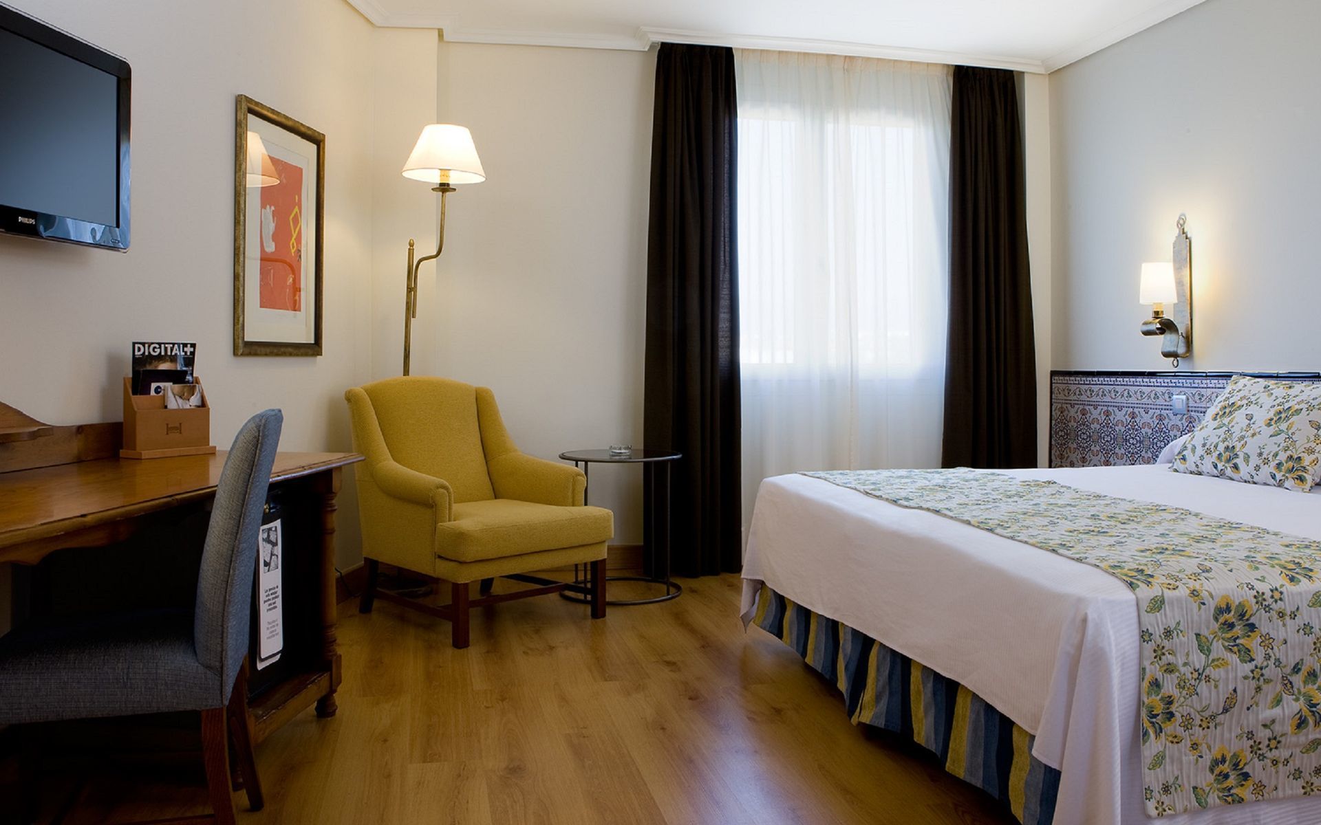 Hotel Hesperia 4*