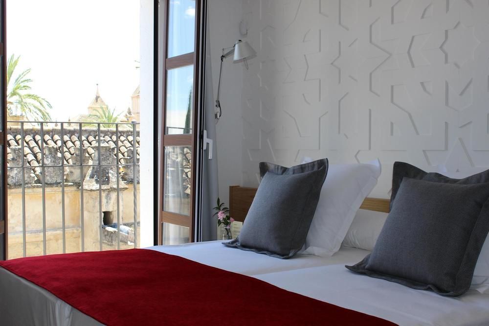 Boutique Caireles Hotel 2*