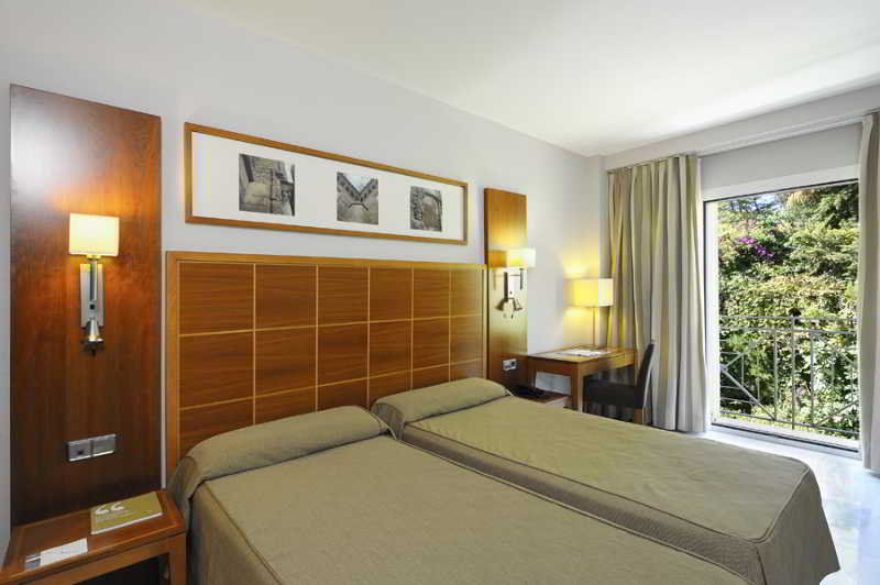 Hotel Exe Adelfas