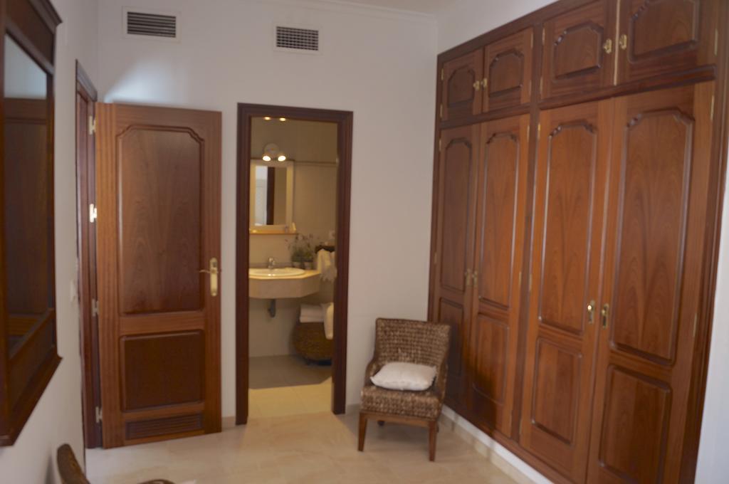 Penthouse Puerta De La Juderia Apartment *