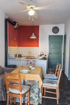Aguas De Villaharta Hotel