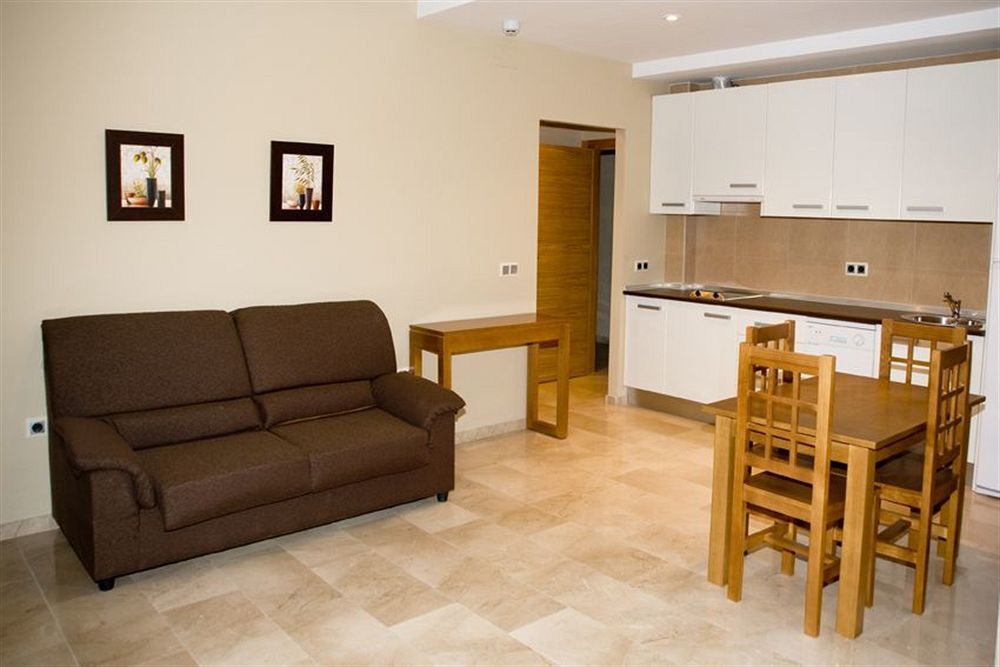 Apartamento Turísticos La Castilleja