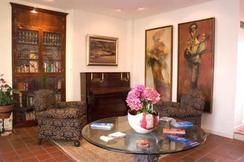 Maestre Hotel *