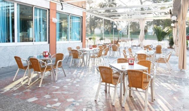 El Cisne Hotel