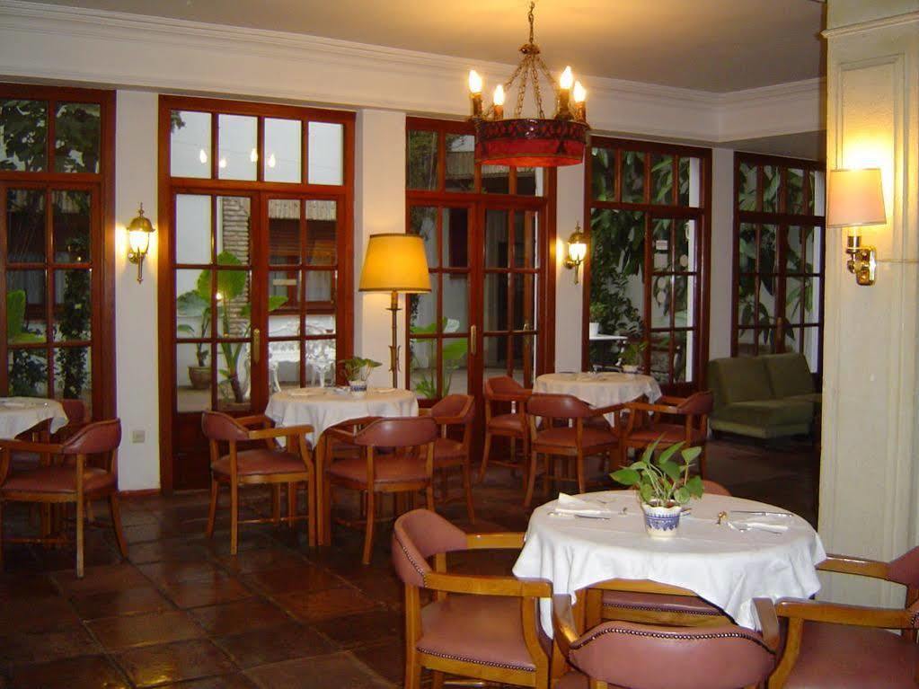 Hotel Albucasis