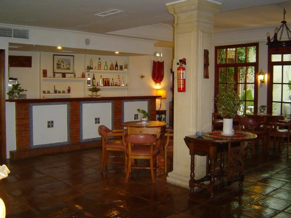 Albucasis Hotel 2*