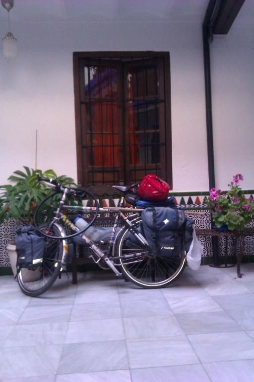 Backpacker Al-katre Bed and breakfast