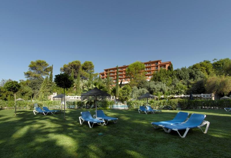Hotel De 4*
